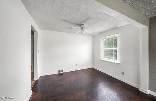 Photo - 1369 Adelaide Ave SE Unit 2