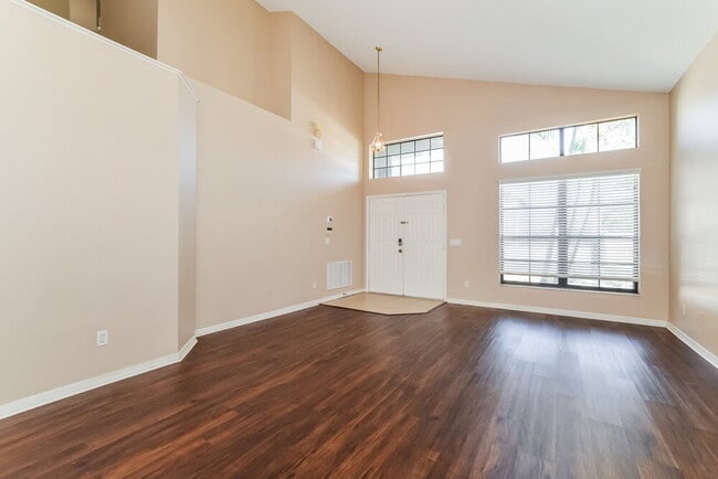 Photo - 671 Hardwood Cir