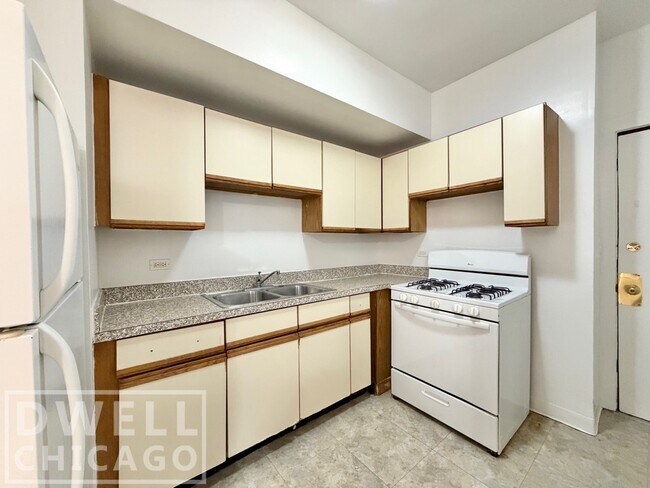 Photo - 1500 N Kedzie Ave Unidad 1F