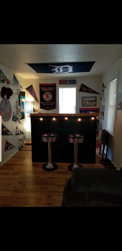 Photo - 624 S Lansing St