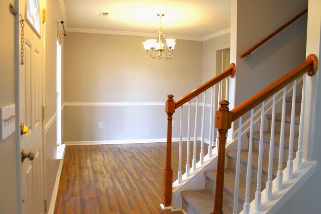 Dining Room - 243 W Pheasant Hill Dr