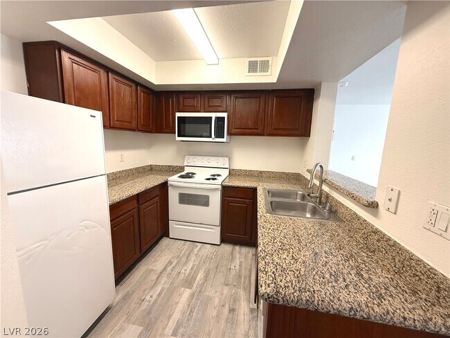 Photo - 6800 E Lake Mead Blvd Unidad 2039