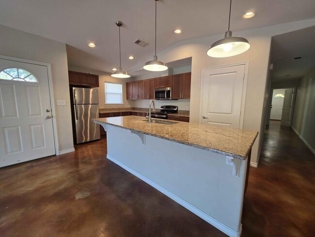 Photo - 511 Avenue K