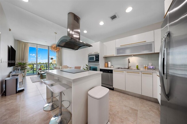 Photo - 7930 East Dr Unit DR