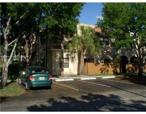 Photo - 513 Racquet Club Rd