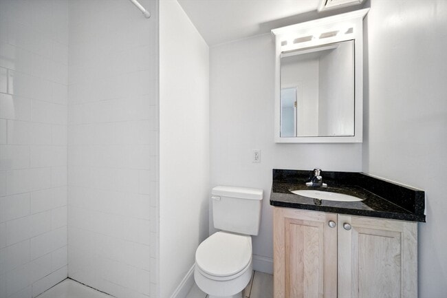Photo - 160 Newton St Unit 2