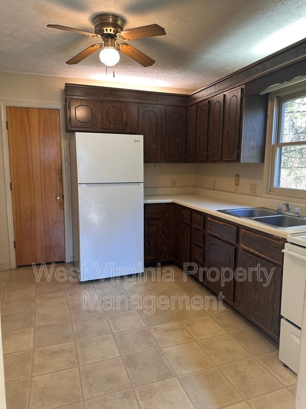 Photo - 184 Wyndale Dr Unit Apt 11