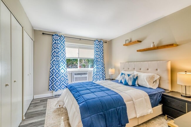 The Maynard at 5115 N Sheridan