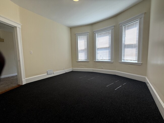 Photo - 82 Suffolk St Unit Newly Renovated 2BR