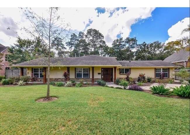 Building Photo - 13123 Conifer Rd