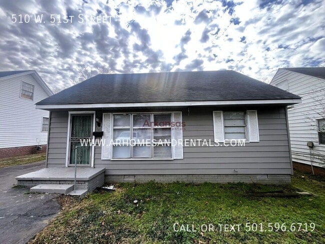 Building Photo - 510 W 51st St