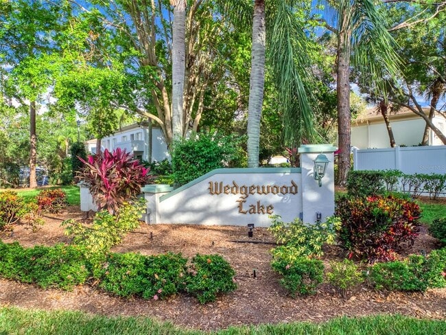 Photo - 5204 Wedgewood Ln Unit 77