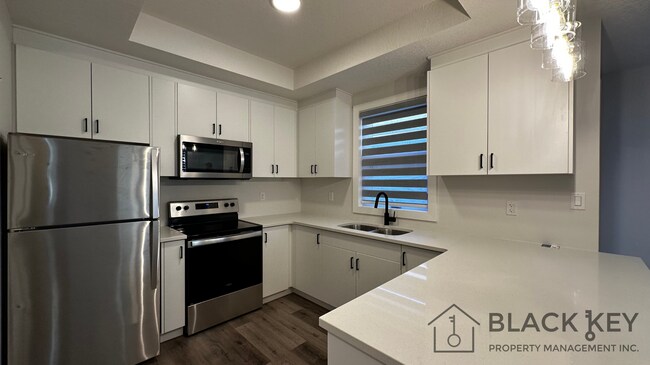 Photo - 449 Grey St Unit 6