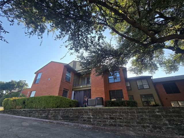 Photo - 5909 Lake Hubbard Pkwy