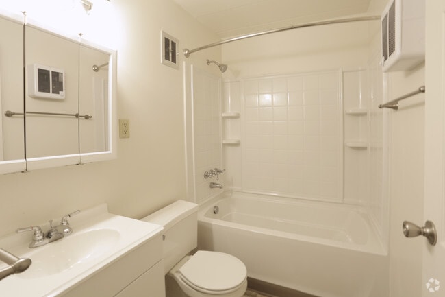 2BR - Bathroom