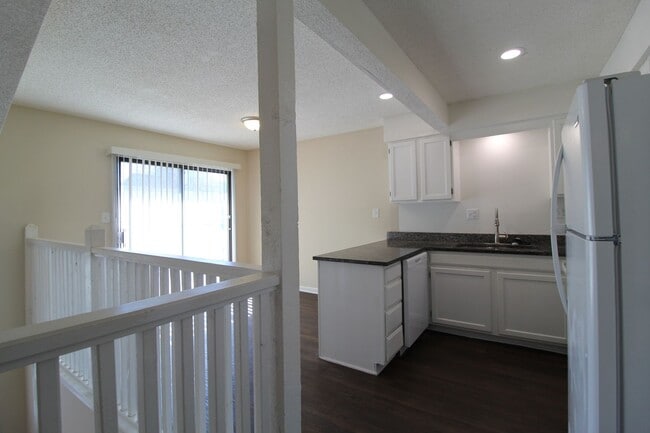 Photo - Fully Remodeled 2 Bedroom 1.5 Bath Duplex In Olathe