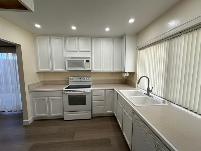 Photo - 2208 Summerpark Ct Casa