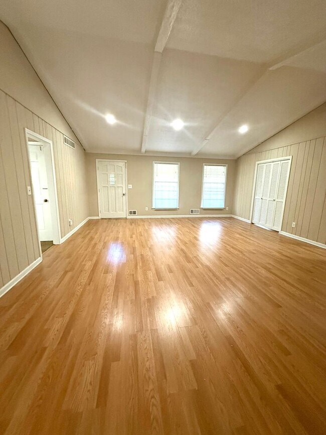 Photo - Ranch Home on large lot