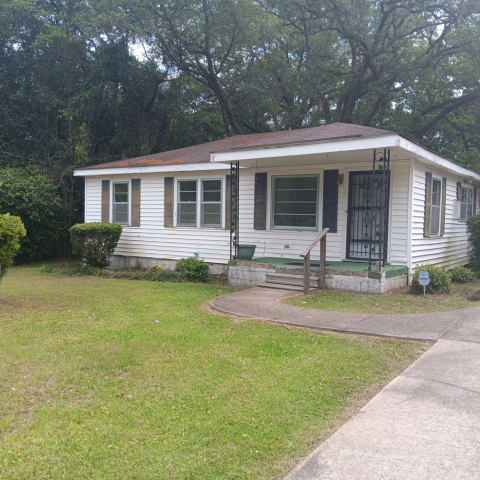 Photo - 7055 Langdon Dr House