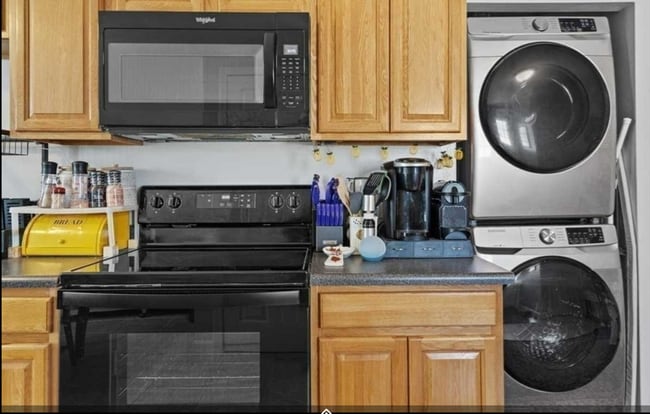 Building Photo - 38 Watch St Unit 2