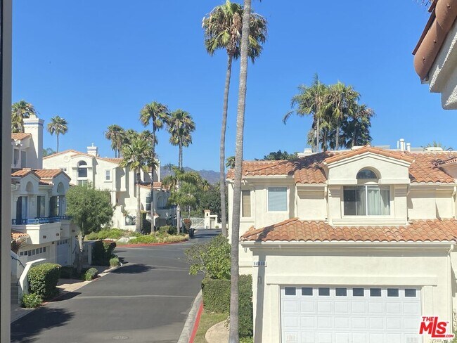 6483 Zuma View Pl Unit 104