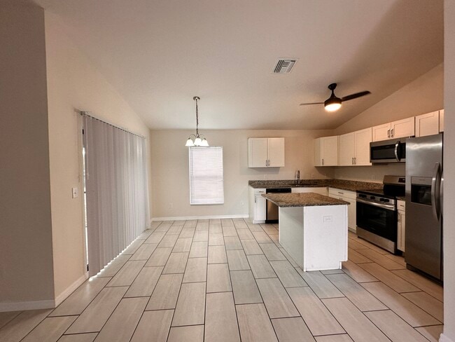 Photo - 318 NW 7th Pl