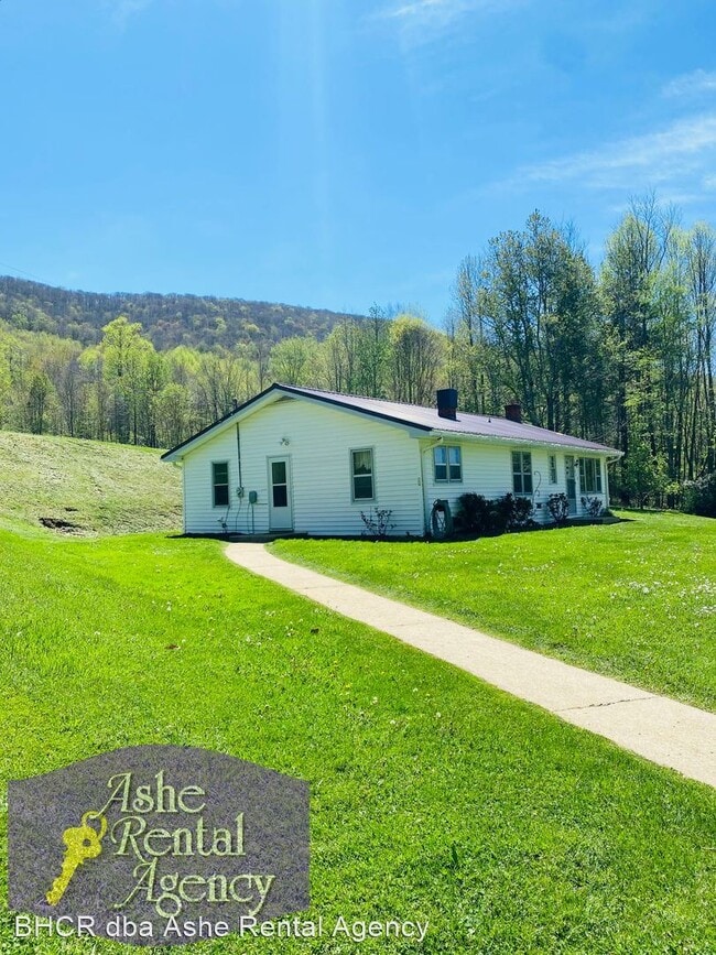 4 br, 1.5 bath House - 646 Ivy Hill Rd - 4 br, 1.5 bath House - 646 Ivy Hill Rd