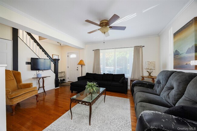 Photo - 108 Church St