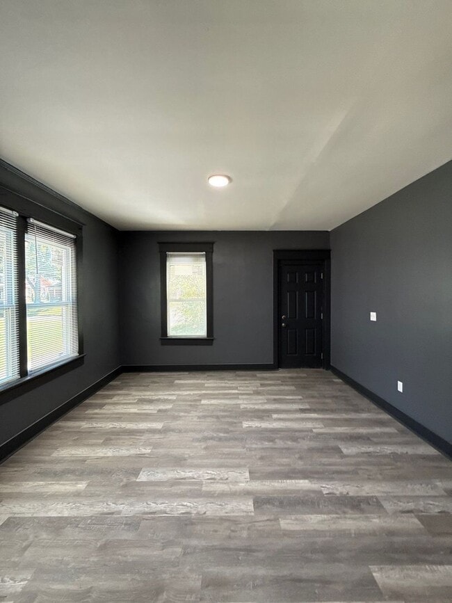 Photo - Fully Renovated Home in Berclair/Highland Heights – Section 8 Welcome!