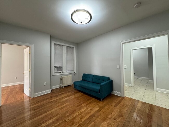 Building Photo - 6404 Park Ave Unit 34