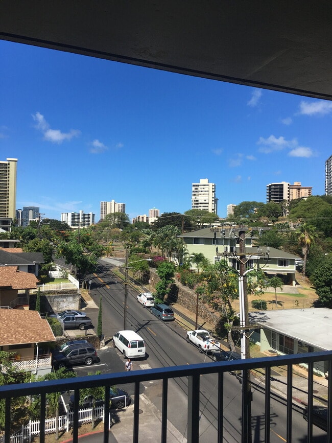 Photo - Clean/Renovated 1Bdrm in town. Unit 701