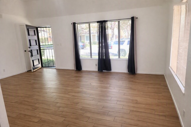 Photo - 16626 Shenandoah Ave Unit 3