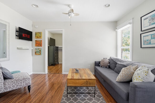 Photo - 539 6th St N Unidad 539 6th St N #2