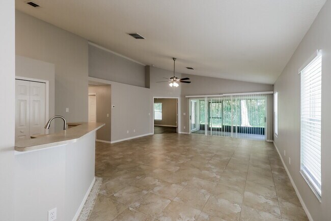 Photo - 15930 Stags Leap Dr