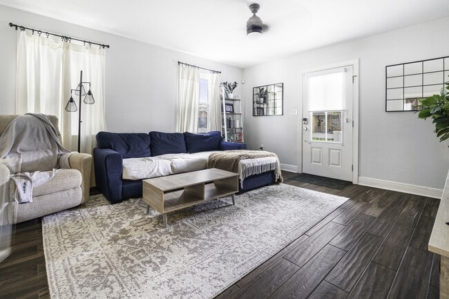 Photo - 466 Focis St