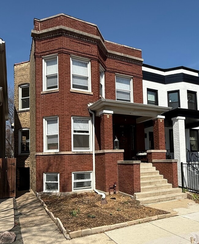 Building Photo - 1914 W Farragut Ave