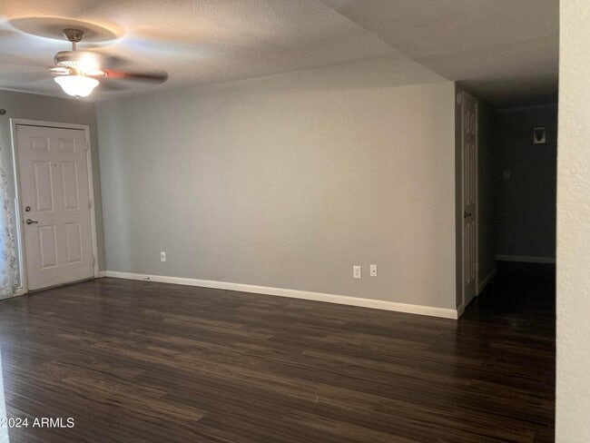 Photo - 1008 N Westfall St