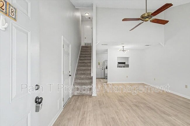 Photo - 128 Fox Chase Rd