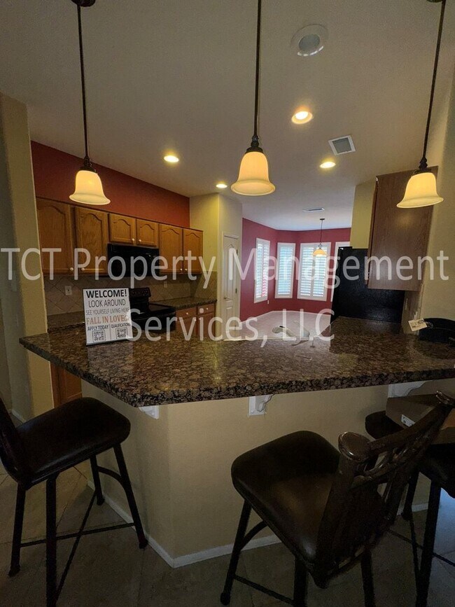 Photo - 3 Bedroom Home in 55+ Community in Surprise