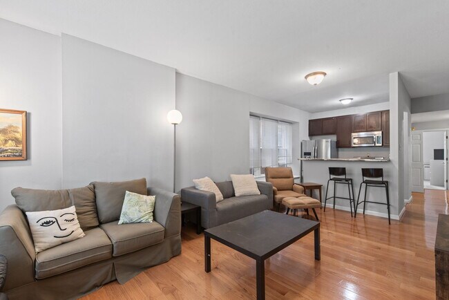 Photo - 5956 Kingsbury Ave Unit 1F
