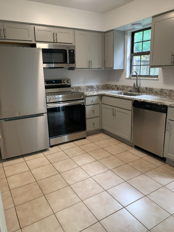 Photo - 720 Ohio Pike