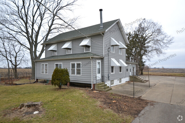 Building Photo - 19664 W Hoff Rd Rental