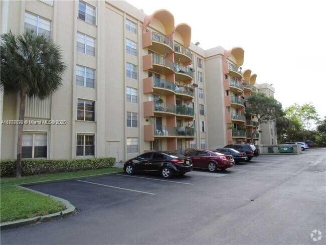 Building Photo - 9360 Fontainebleau Blvd Unit 609 Rental