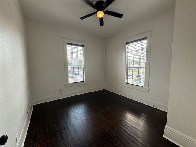 Photo - 805 St Marys Blvd