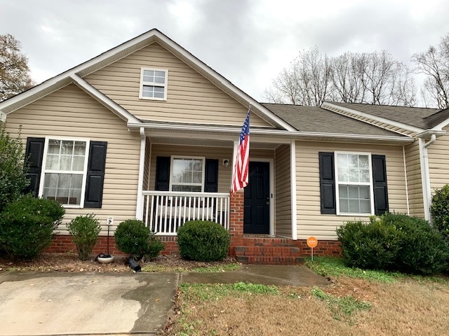 Front of duplex - 1216 Camellia Ct House