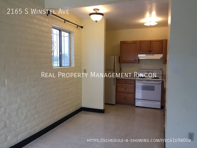 Photo - 2165 S Winstel Ave