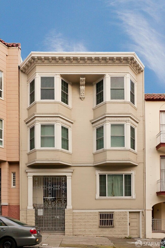 Photo - 2032 Larkin St Apartment