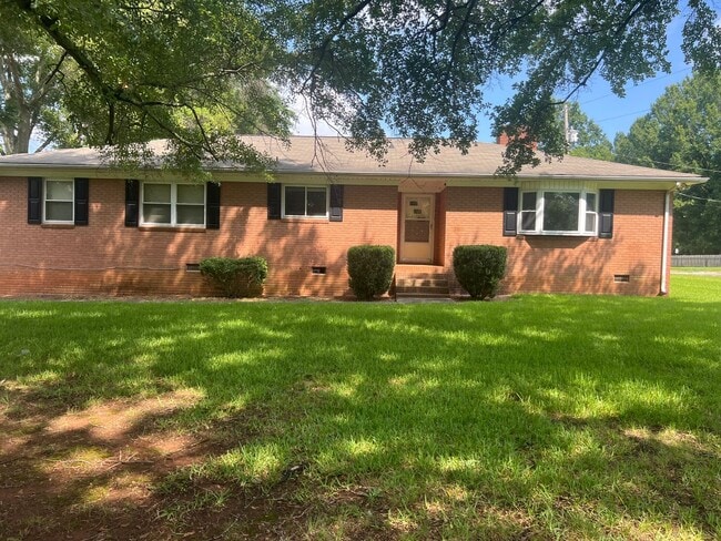Building Photo - 15221 NC-73 Rental