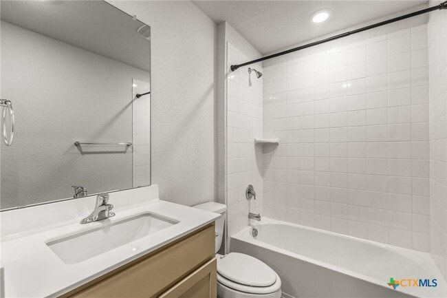 Photo - 1427 Brookfield St