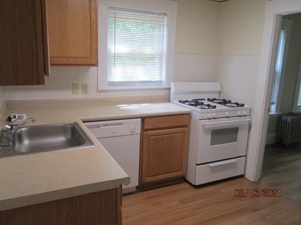 40 Central St Unit 2
